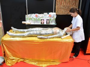 アライブ「ミイラ痩身」体験会を開催 5 アライブ
