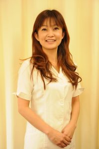 非加熱「プロテオグリカン」配合コスメが新登場 9 黒山先生写真