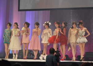 新井会『UP STYLE HAIR COLLECTION 2018』開催 15 decoration Feminine 1