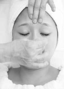「ひと手間」が差別化のポイント! 失われたフェイシャル手技研究 28 salonwork facial2017 hirachi07