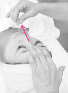 「ひと手間」が差別化のポイント! 失われたフェイシャル手技研究 30 salonwork facial2017 hirachi10