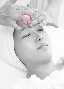 「ひと手間」が差別化のポイント! 失われたフェイシャル手技研究 32 salonwork facial2017 hirachi12