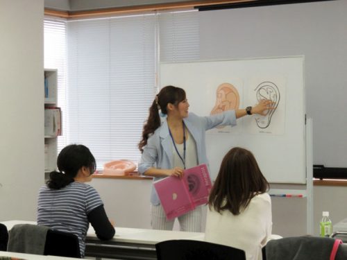 サロンの差別化に大成功!効果抜群な「耳でダイエット」 14 salonwork manabikata kihouseki 2
