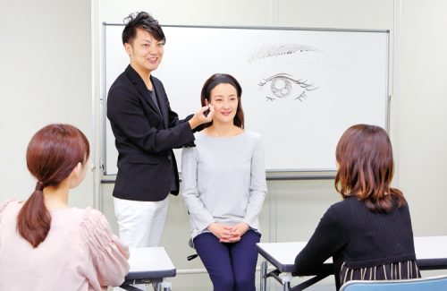 自宅サロンや週末エステも可能性あり?副業に興味のある女性、20代で7割 9 column news 20181005 n1