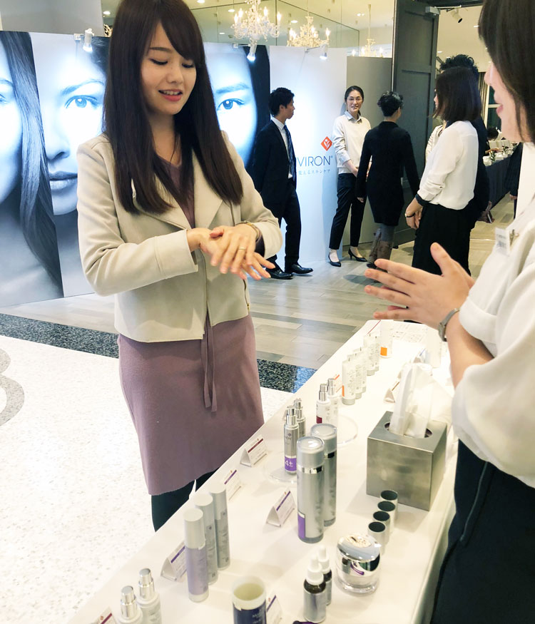 エンビロン 新製品発表会レポ!皮膚科医が注目する美容成分ってなに? 18 column news 20181031 en