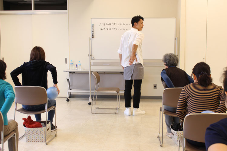 ”姿整美”考案 男性エステティシャンの大澤隼人さんが日本橋三越でイベントを開催! 15 column news 20181108 osawa 02