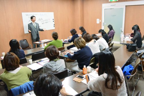 中医学から見た体質の見極め方を講義。チャクラ美容勉強会レポート 14 column nrepo 20190308 iioseminar 0697