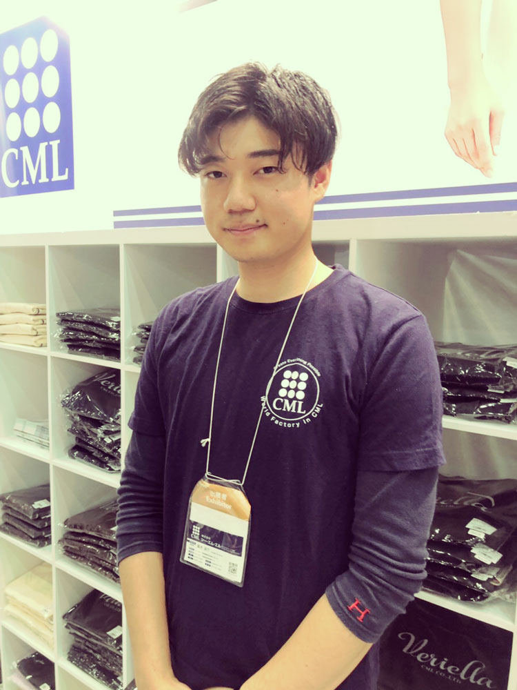 抱きしめたくなる”弟系” 情熱を秘めたシャイボーイ 10