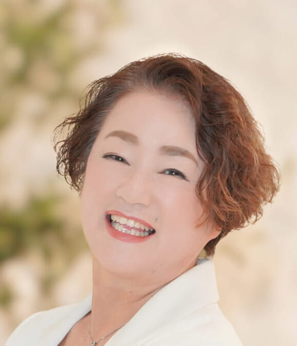 足立ひろみ氏